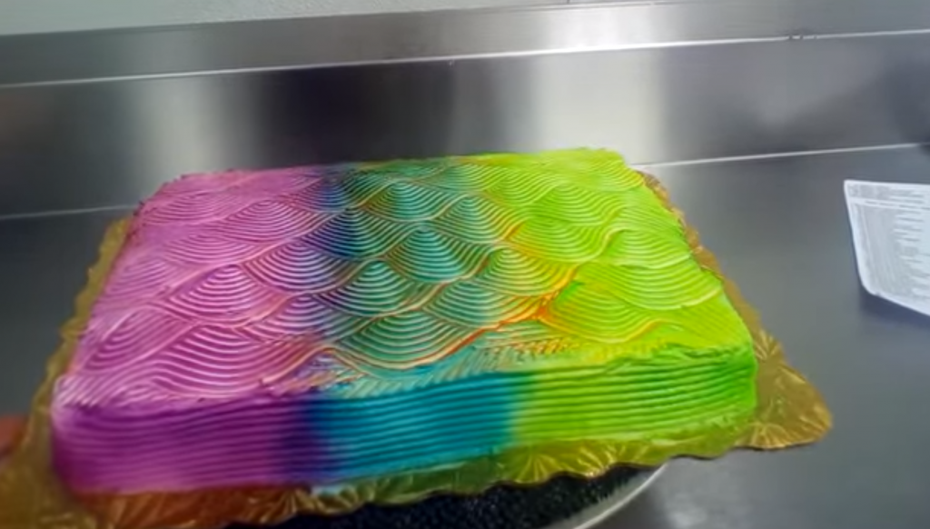 Le gâteau qui change de couleur