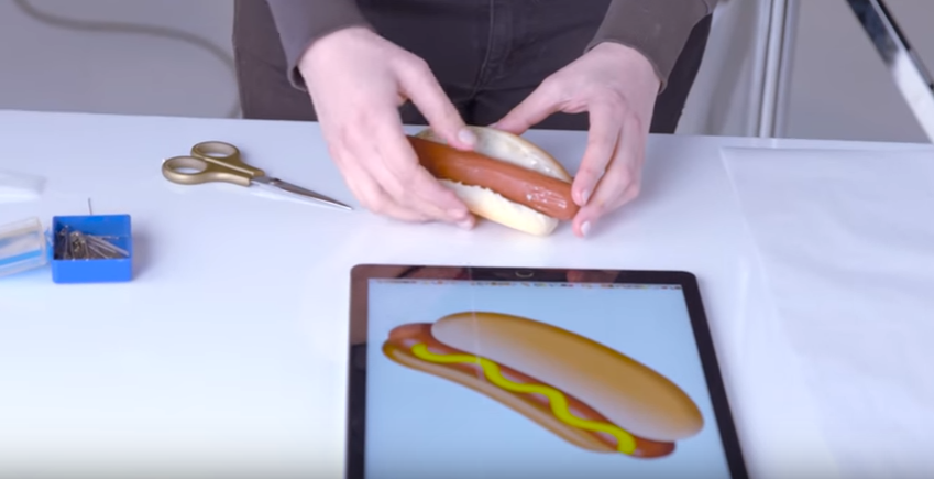 reproduction-hot-dog
