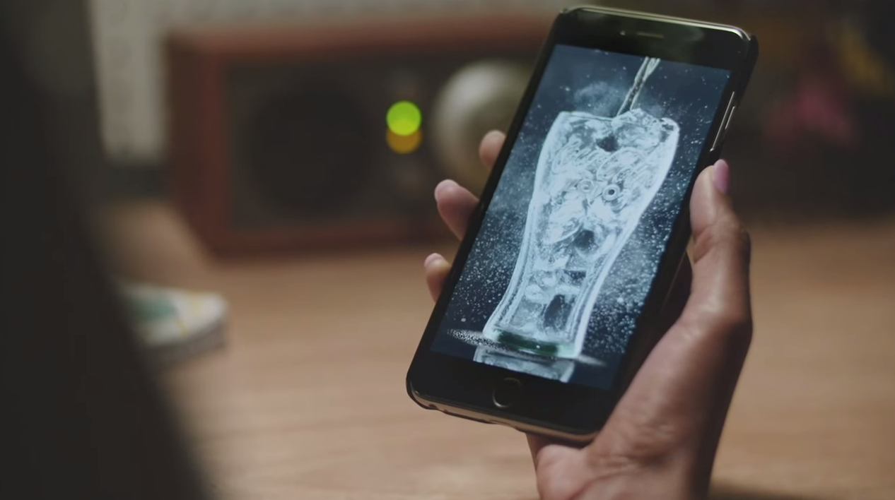 Coca-Cola-Zero-Drinkable-phone